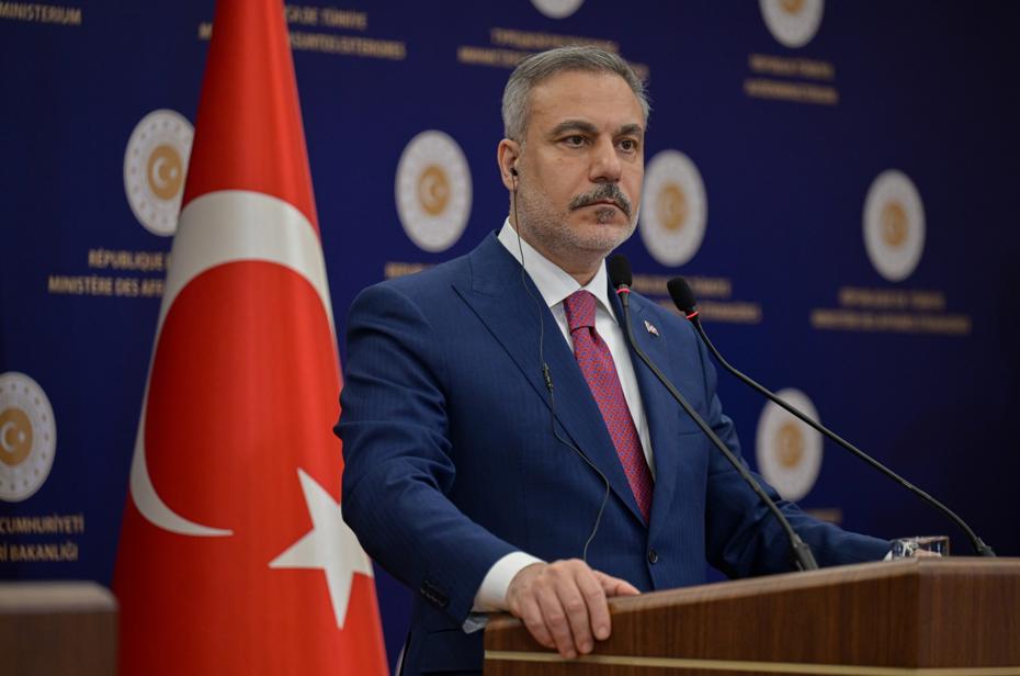 Dışişleri Bakanı Hakan Fidan'dan Mısır'a Önemli Resmi Ziyaret