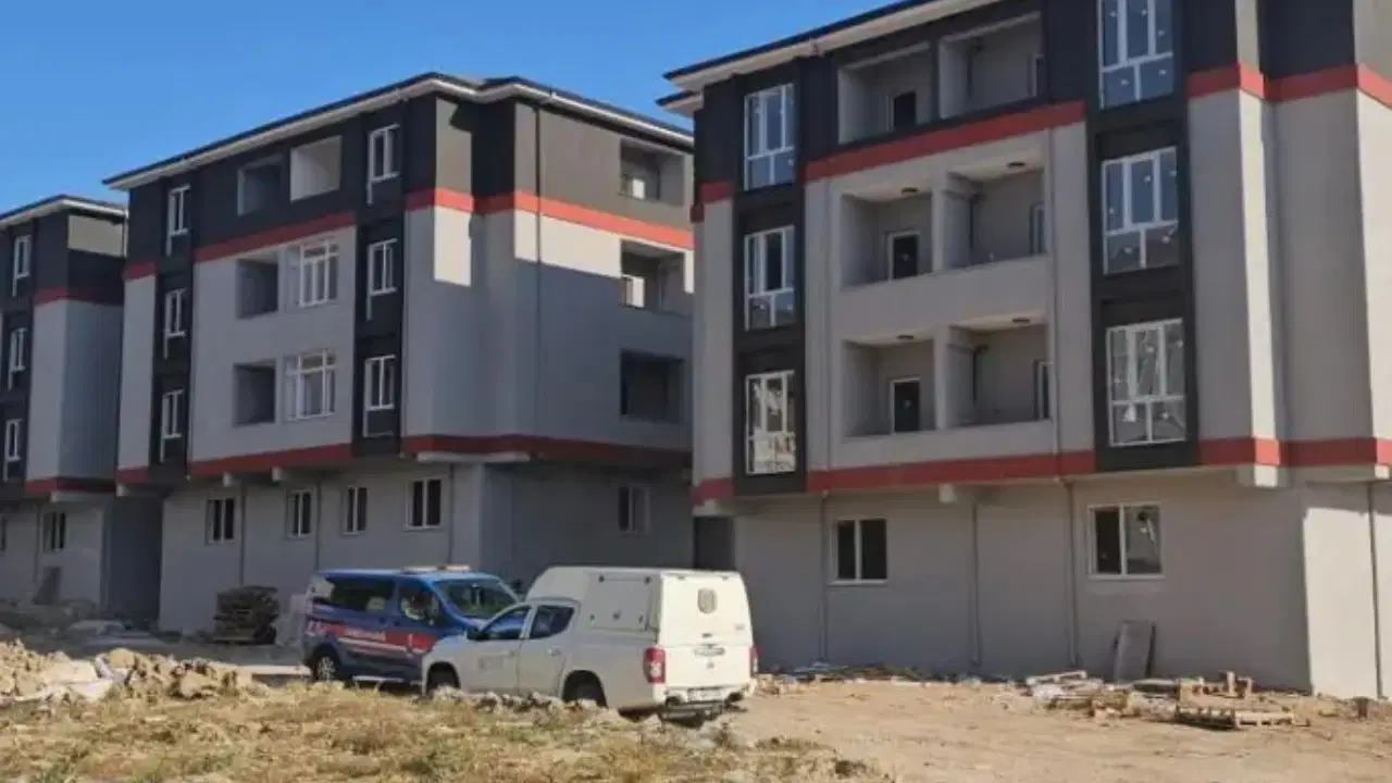 Çocuk İşçi Felaketi: 15 Yaşındaki Eren İnşaatta Hayatını Kaybetti