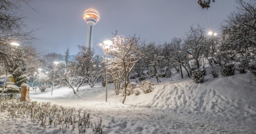 İstanbul ve Ankara’ya gelen kar