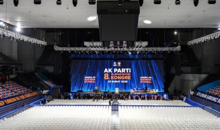 AKP’nin Büyük Kongresi: “Değişimi Başından Yollandırıyor”. – Siyaset haberlerini kırmak