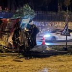 Adana’da otomobilin ağaçlara çarpması sonucu 5 kişi yaralandı