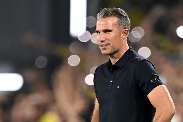 Robin van Persie’den maç sonu Fenerbahçe sözleri