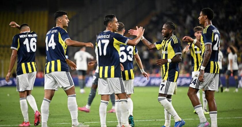 CANLI | Fenerbahçe -Feyenoord maçına doğru! Mourinhodan sürpriz karar: İşte temsilcimizin muhtemel 11’i