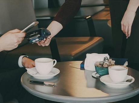 Tüketici Dernekleri ‘Servis Ücreti’ Yasağına Destek Verdi